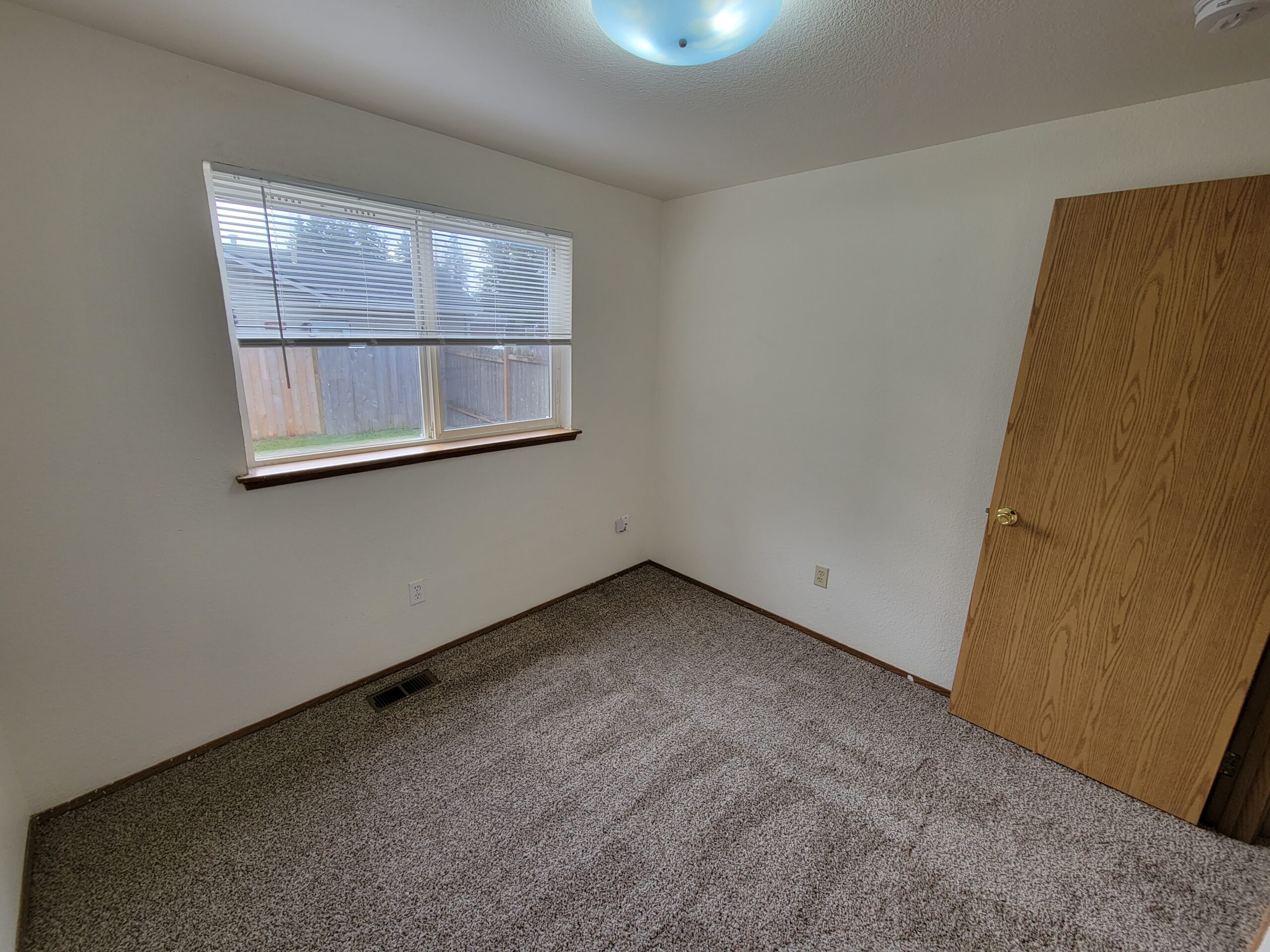 3 Bed 2 Bath with fresh paint and carpet!